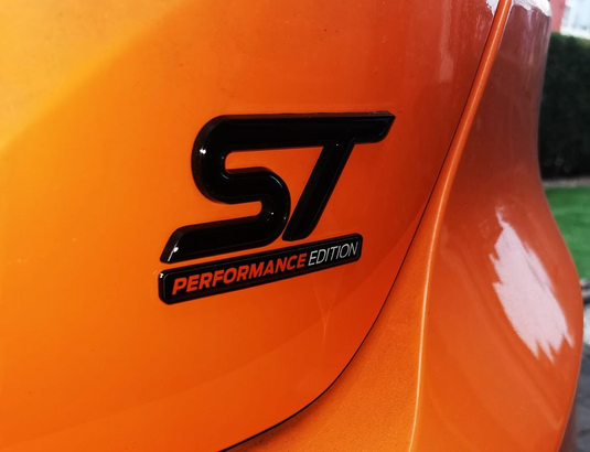 Performance Edition Badges